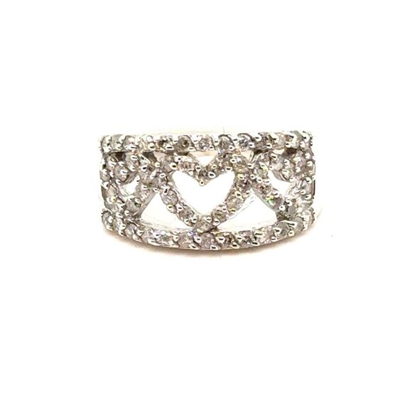 Gorgeous 10K Gold Trio Hearts Diamond Ring